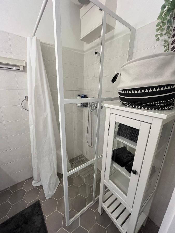 Hillside Luxury Residence Budapest With Free Garage Экстерьер фото