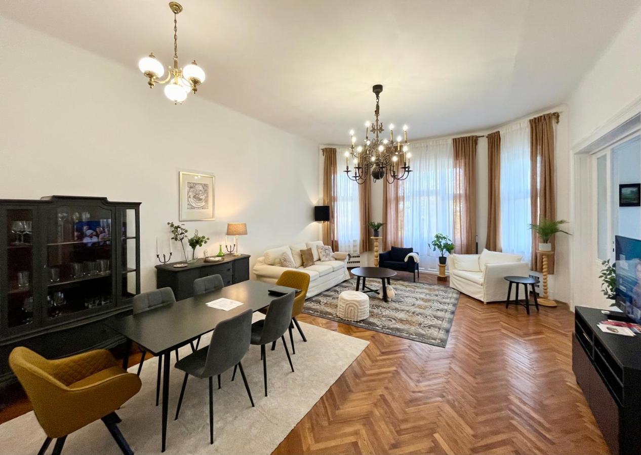 Hillside Luxury Residence Budapest With Free Garage Экстерьер фото